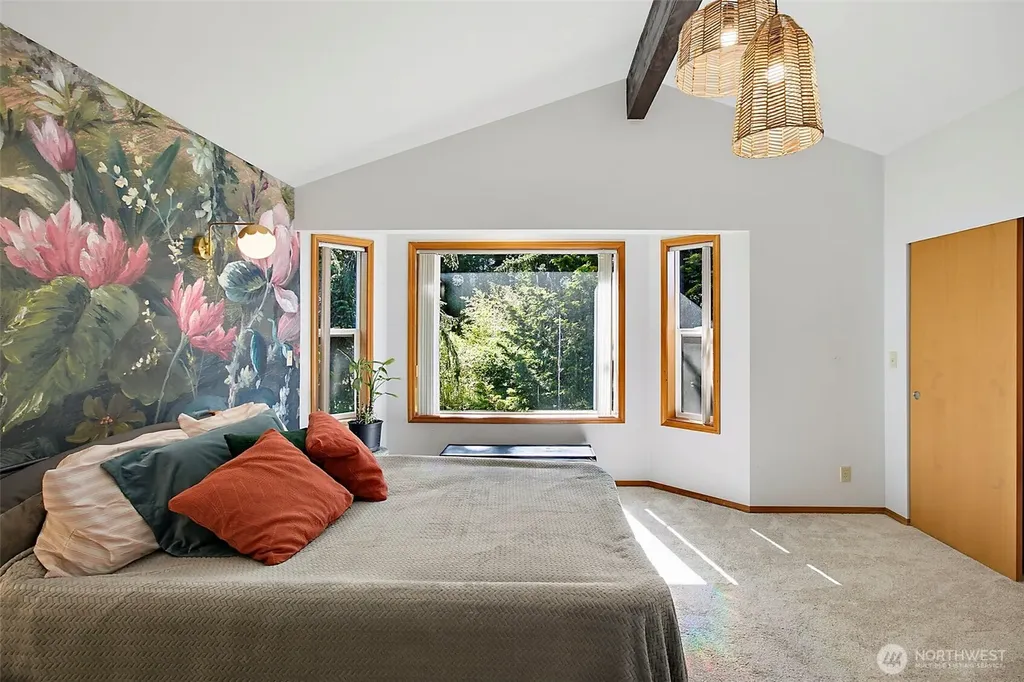 27117 41st Place S Kent WA 98032