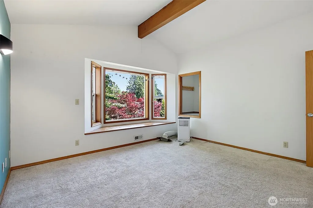 27117 41st Place S Kent WA 98032