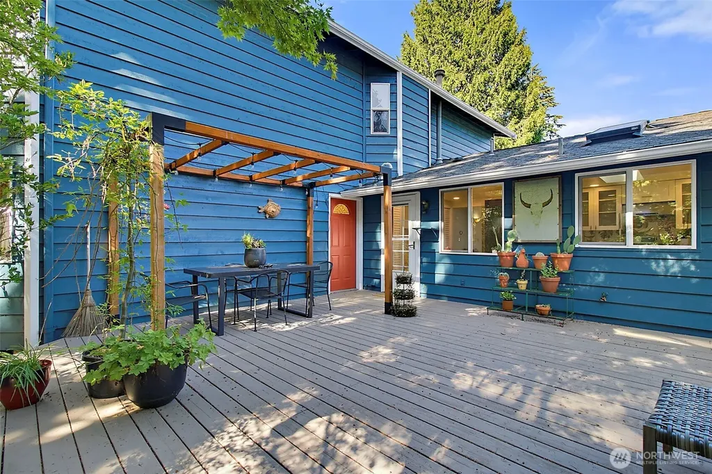27117 41st Place S Kent WA 98032
