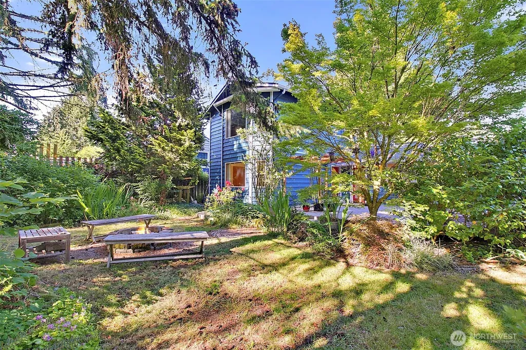 27117 41st Place S Kent WA 98032