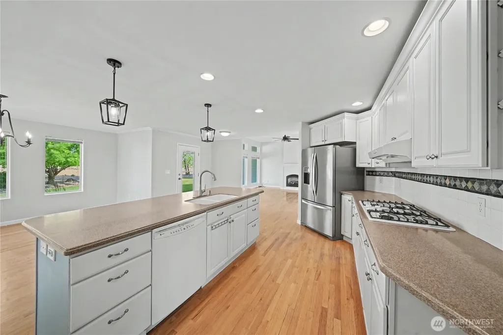 2328 Rd 10.2 NE Moses Lake WA 98837