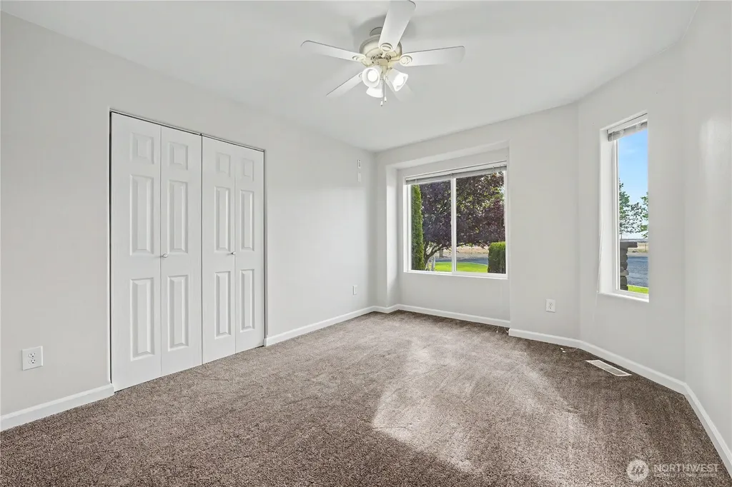 2328 Rd 10.2 NE Moses Lake WA 98837