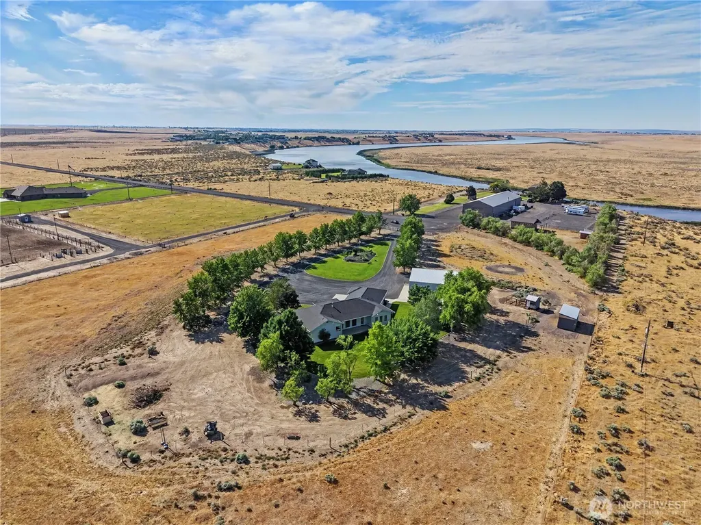 2328 Rd 10.2 NE Moses Lake WA 98837