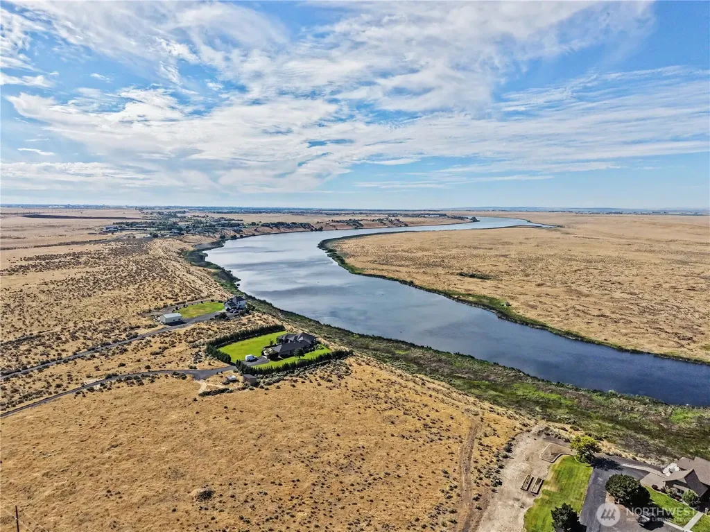 2328 Rd 10.2 NE Moses Lake WA 98837