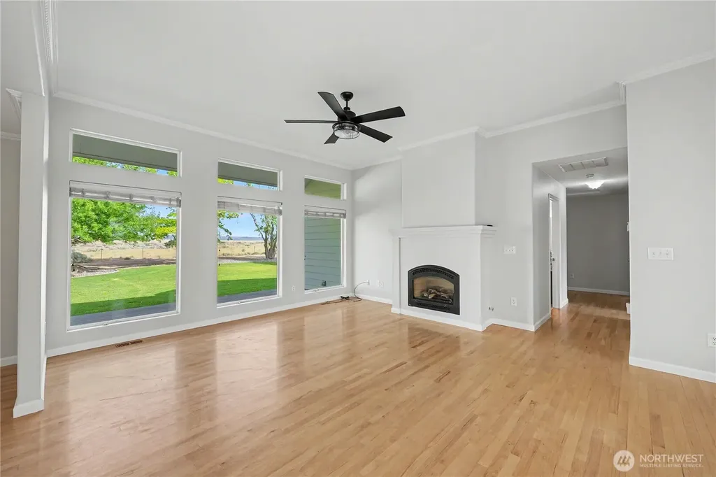 2328 Rd 10.2 NE Moses Lake WA 98837