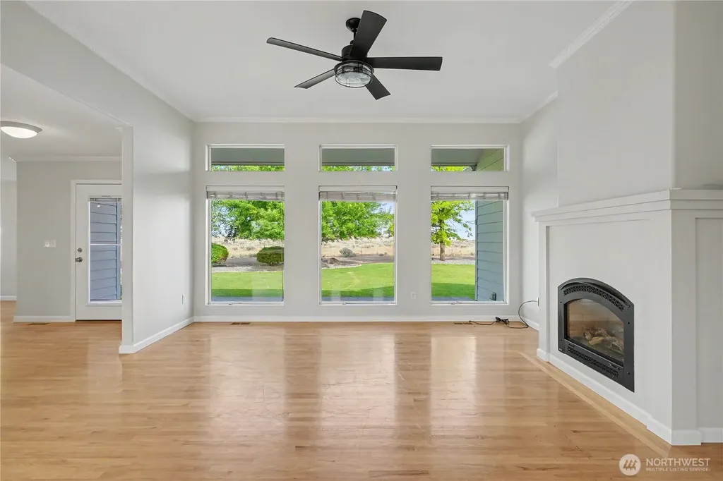 2328 Rd 10.2 NE Moses Lake WA 98837