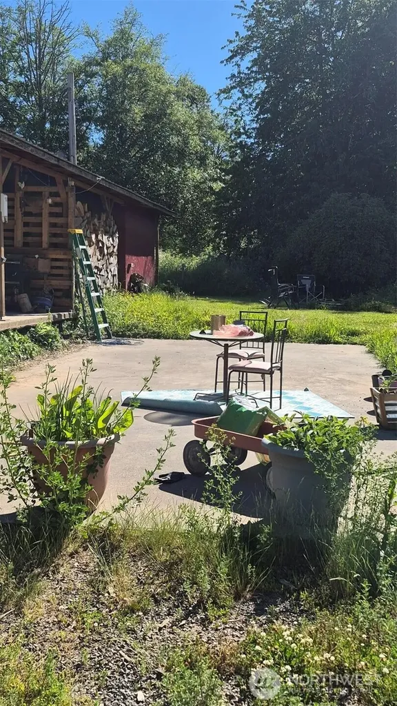 135 Frost Creek Road Glenoma WA 98336