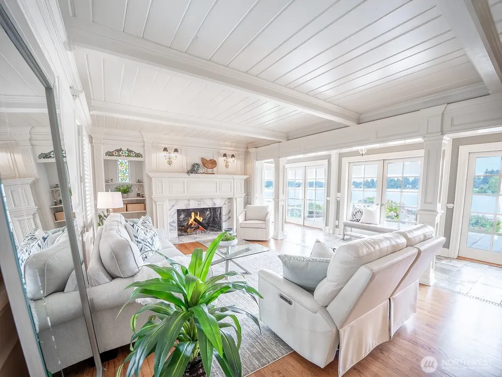 10007 Lake Steilacoom Drive SW Lakewood WA 98498