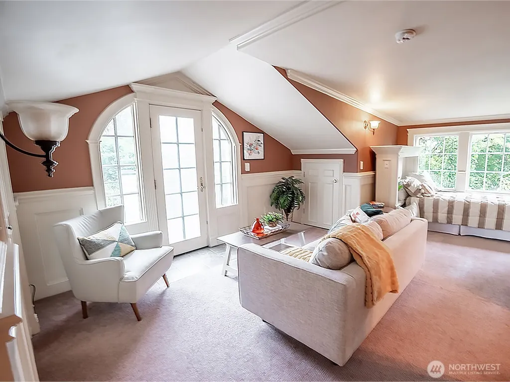 10007 Lake Steilacoom Drive SW Lakewood WA 98498