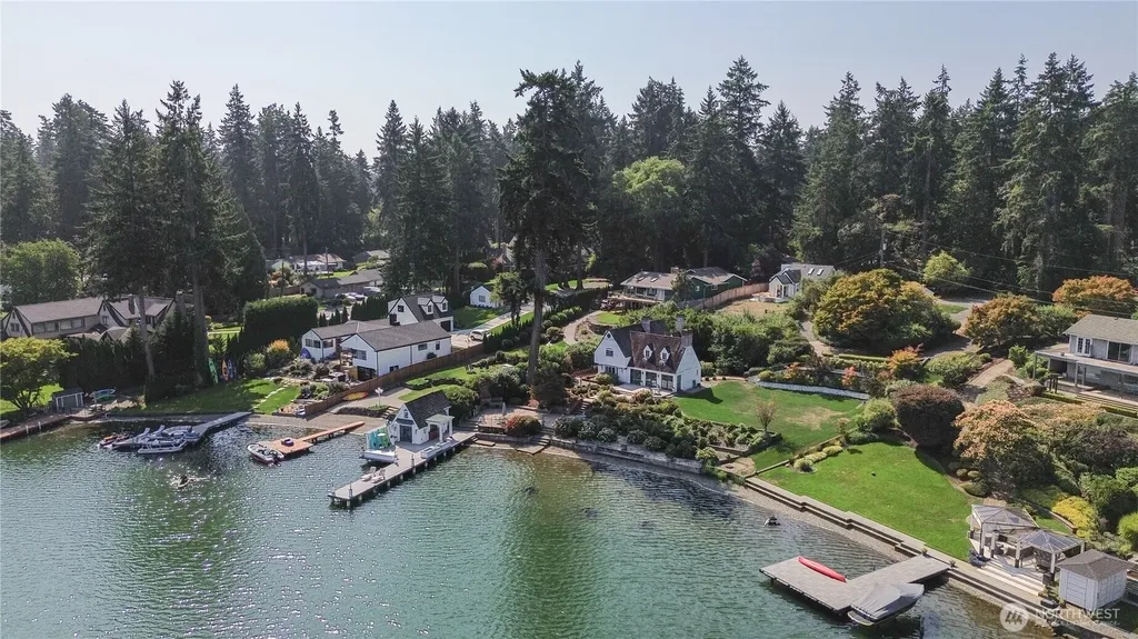 10007 Lake Steilacoom Drive SW Lakewood WA 98498