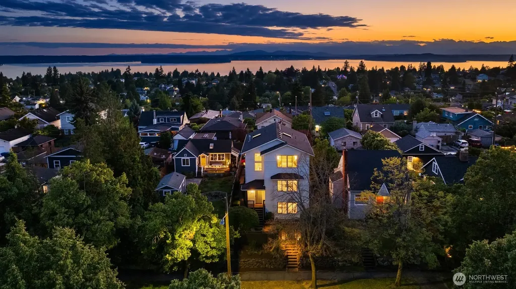 5625 35th Avenue SW Seattle WA 98126