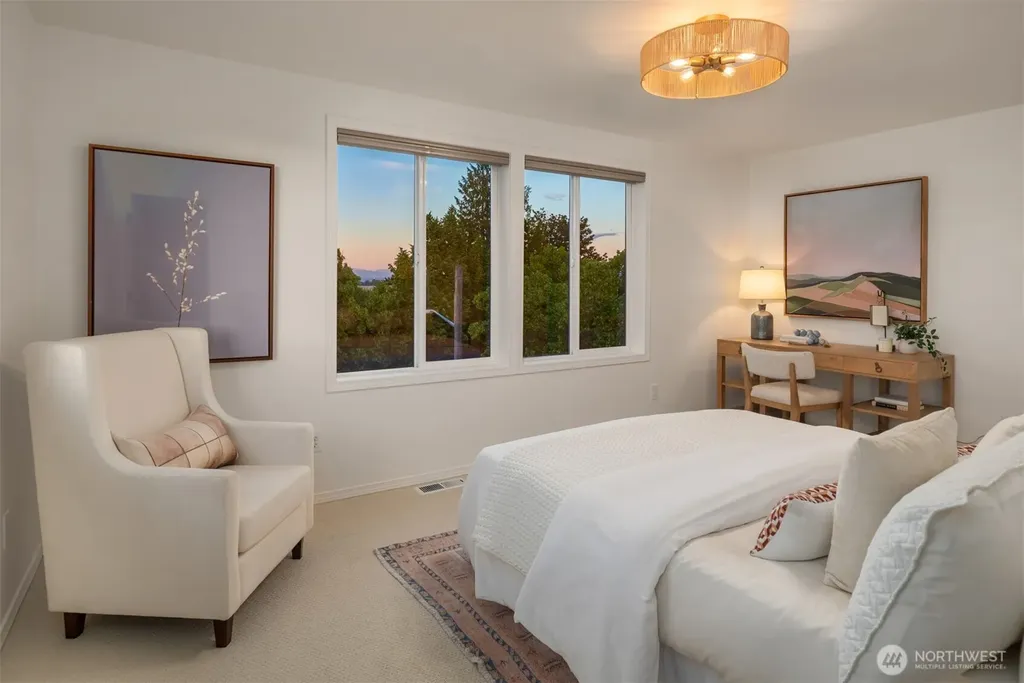 5625 35th Avenue SW Seattle WA 98126