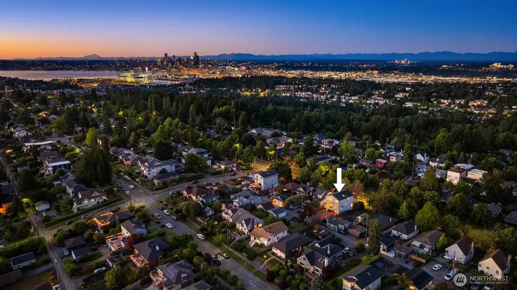 5625 35th Avenue SW Seattle WA 98126