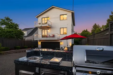 5625 35th Avenue SW Seattle WA 98126