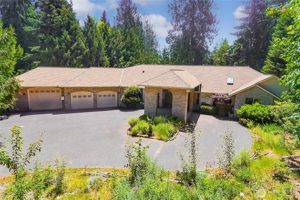 116 143rd Street SW Lynnwood WA 98087