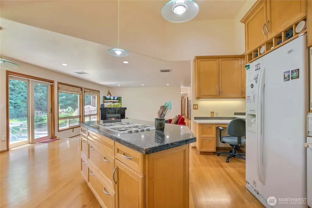 116 143rd Street SW Lynnwood WA 98087