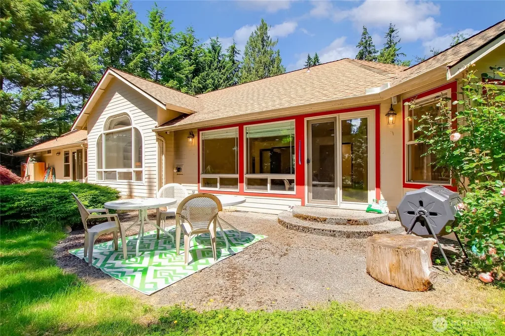 116 143rd Street SW Lynnwood WA 98087