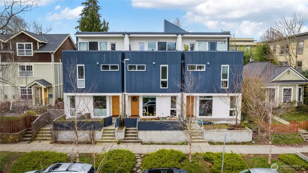 339 16th Avenue E Seattle WA 98112
