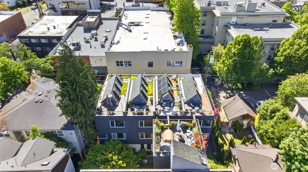 339 16th Avenue E Seattle WA 98112