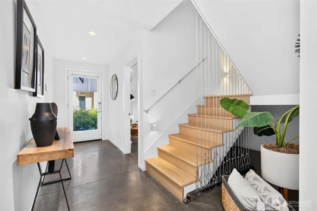 339 16th Avenue E Seattle WA 98112