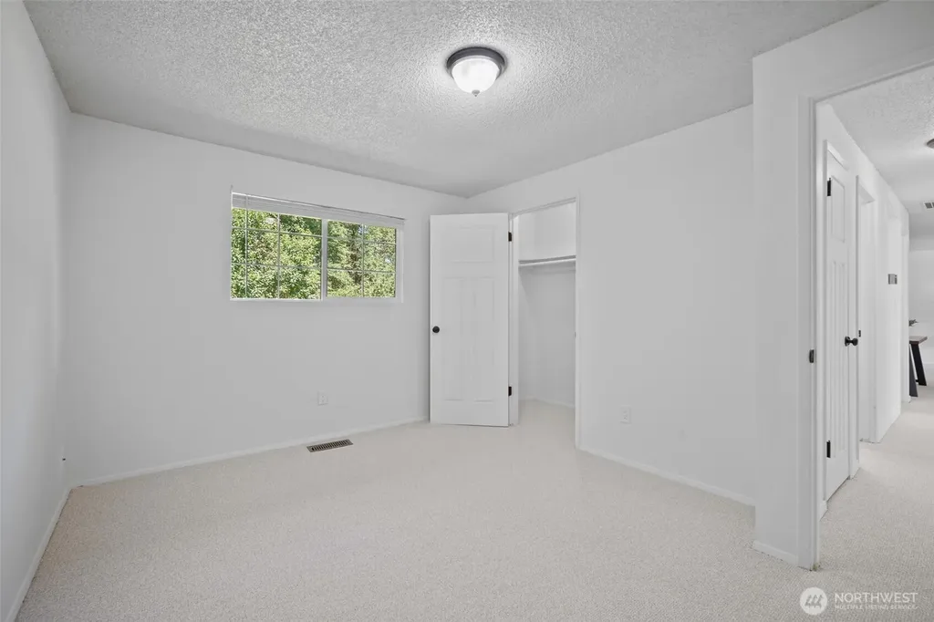 6749 Labello Drive Lynden WA 98264