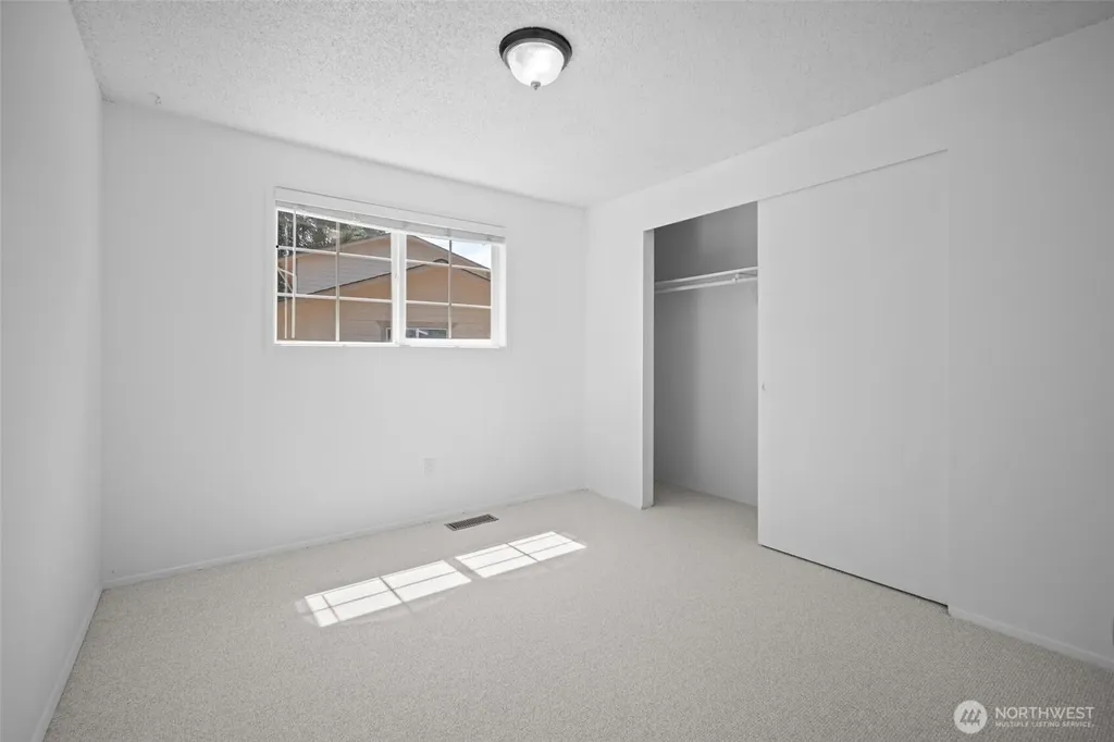 6749 Labello Drive Lynden WA 98264