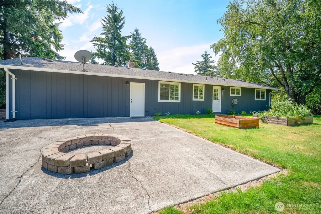 6749 Labello Drive Lynden WA 98264