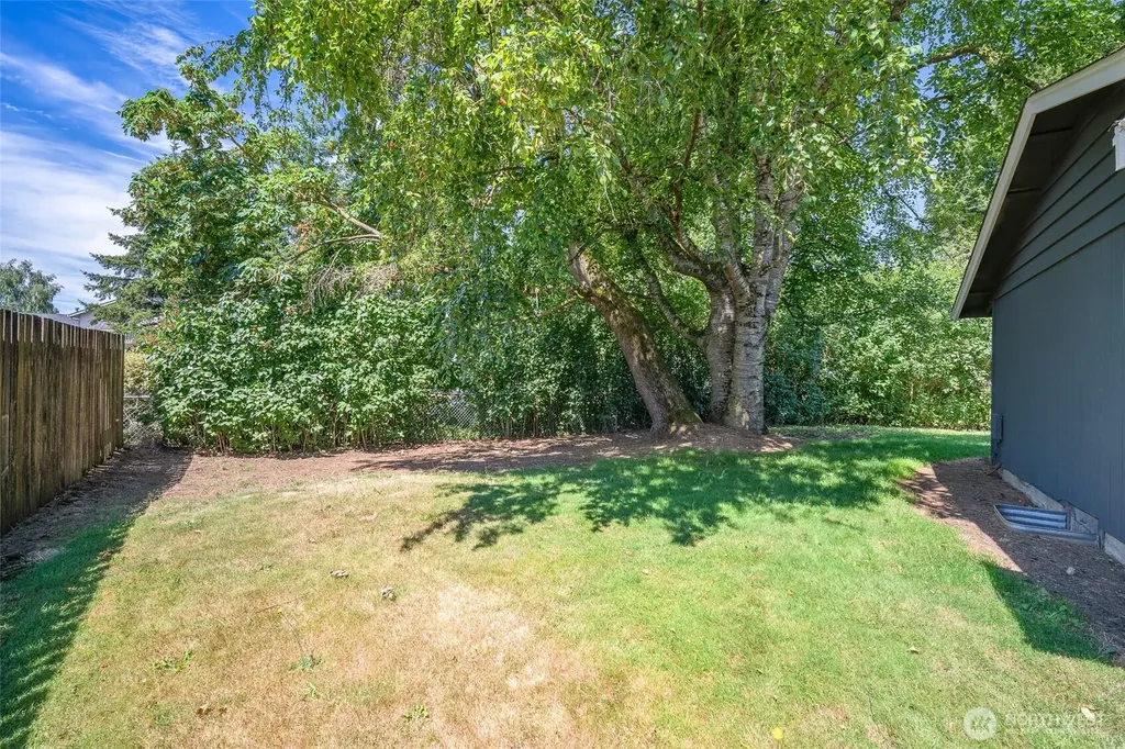 6749 Labello Drive Lynden WA 98264