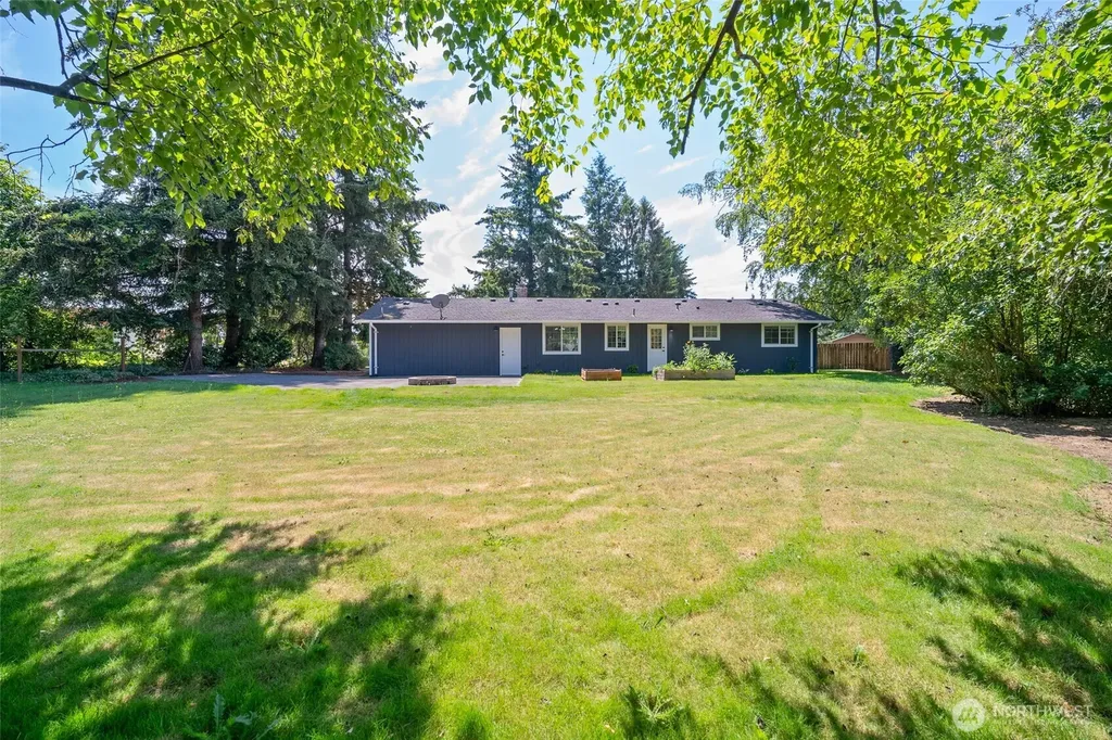 6749 Labello Drive Lynden WA 98264