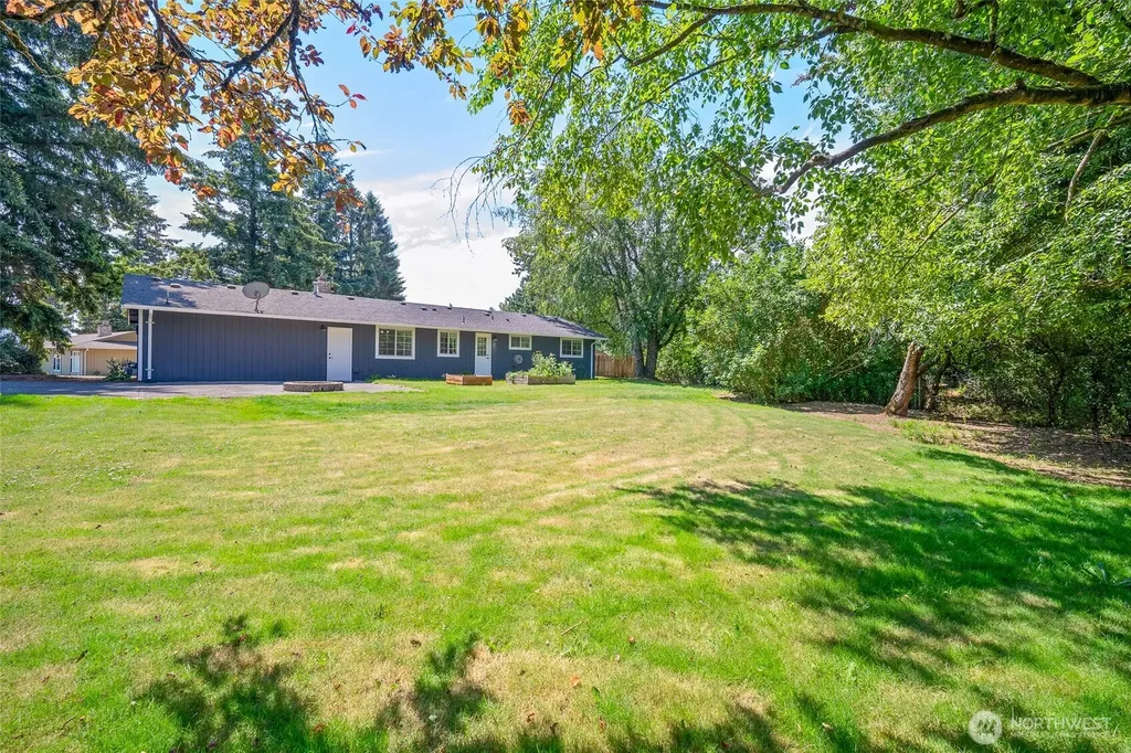 6749 Labello Drive Lynden WA 98264