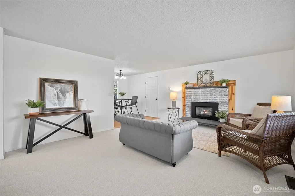 6749 Labello Drive Lynden WA 98264
