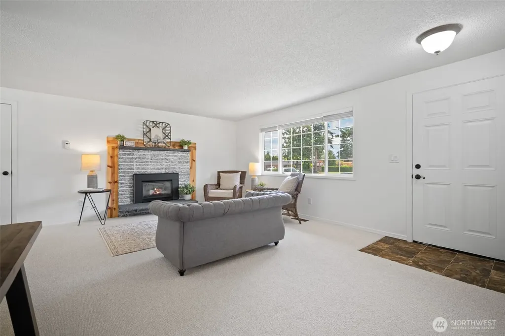 6749 Labello Drive Lynden WA 98264