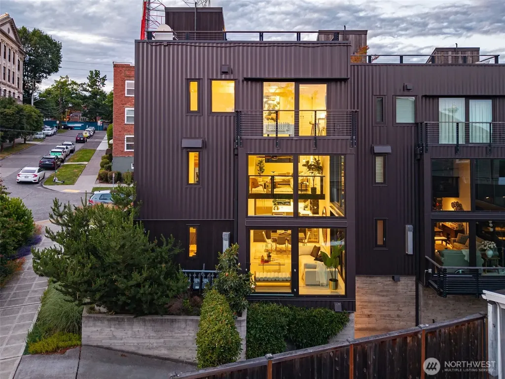 301 Lee Street Seattle WA 98109