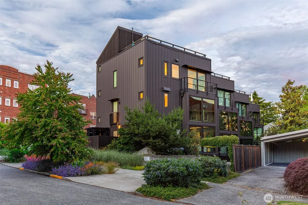 301 Lee Street Seattle WA 98109