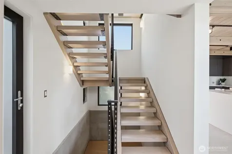 301 Lee Street Seattle WA 98109