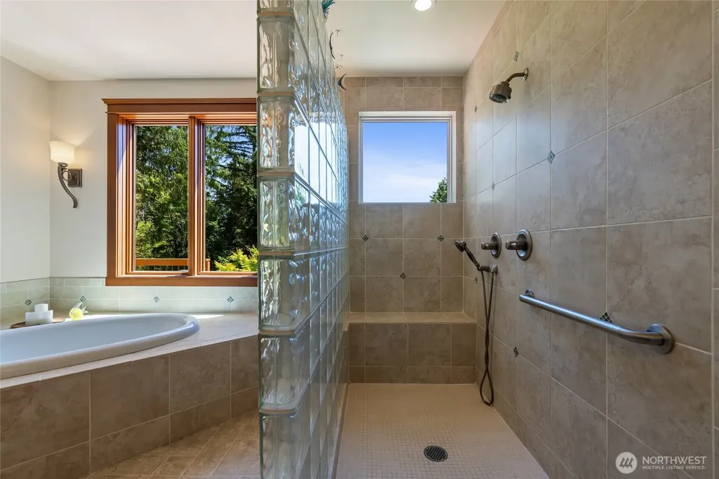 15765 Green Leaf Lane SW Port Orchard WA 98367
