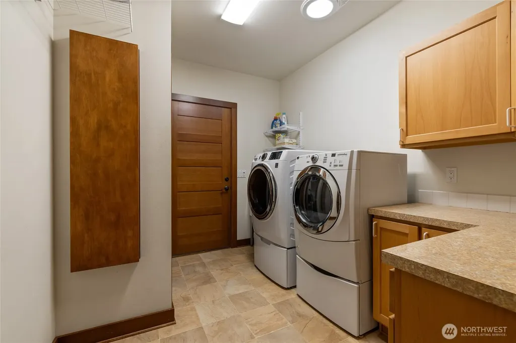 15765 Green Leaf Lane SW Port Orchard WA 98367
