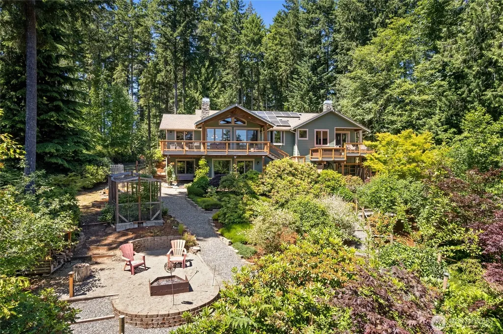 15765 Green Leaf Lane SW Port Orchard WA 98367