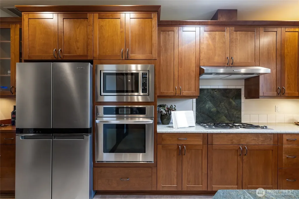 15765 Green Leaf Lane SW Port Orchard WA 98367