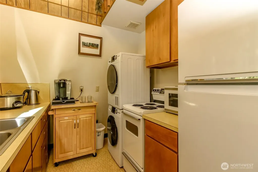 38115 564th St Ct E Ashford WA 98304