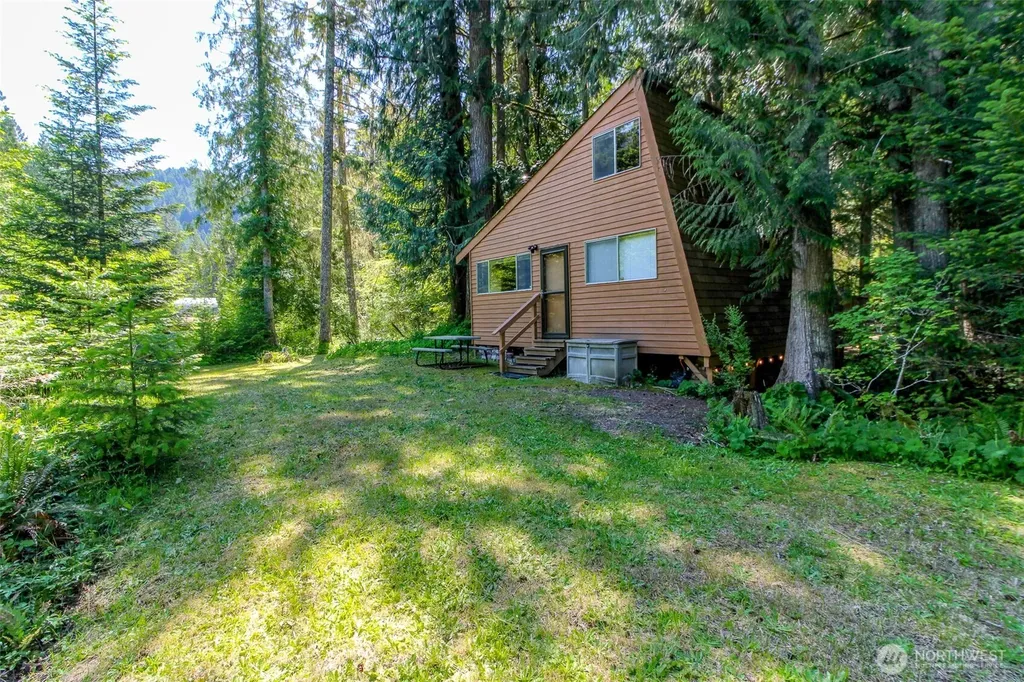 38115 564th St Ct E Ashford WA 98304