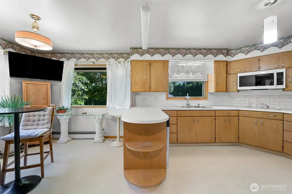 3138 Alderwood Bellingham WA 98229