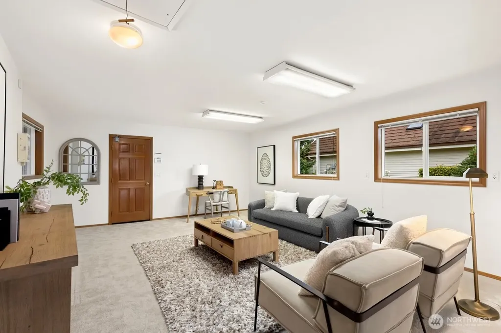 87 Cascade Key Bellevue WA 98006