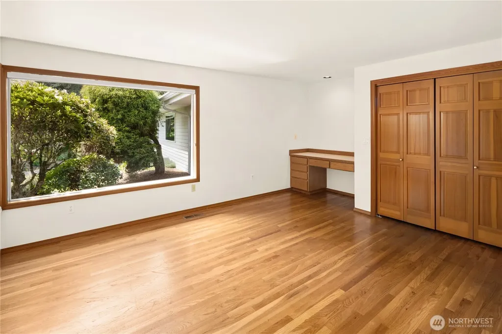 87 Cascade Key Bellevue WA 98006
