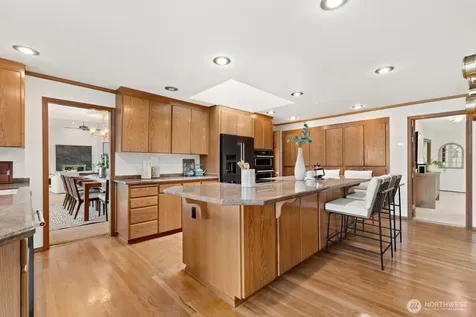 87 Cascade Key Bellevue WA 98006