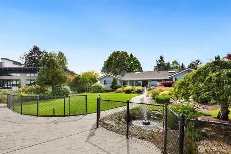 87 Cascade Key Bellevue WA 98006