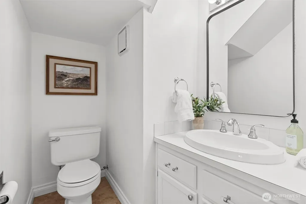 21116 80th Avenue W Edmonds WA 98026