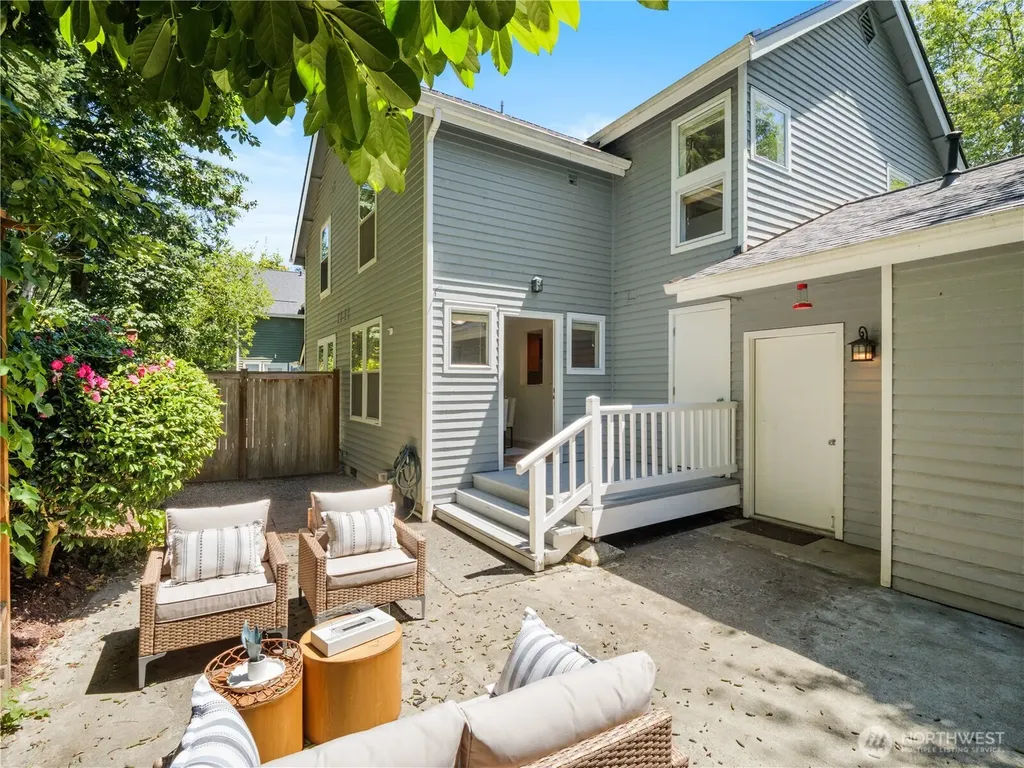 4170 244th Place SE Sammamish WA 98029