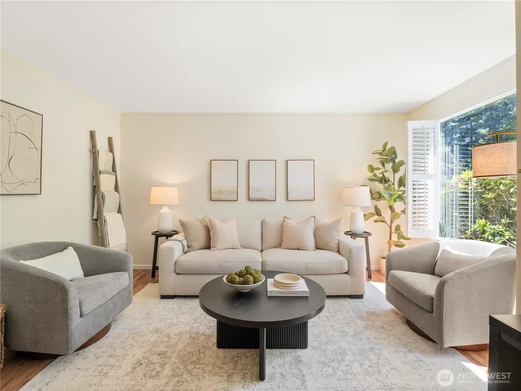 4170 244th Place SE Sammamish WA 98029
