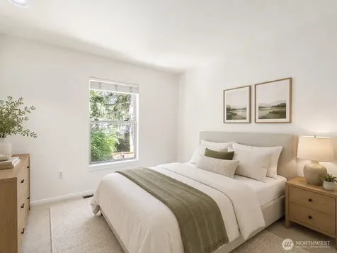 4170 244th Place SE Sammamish WA 98029